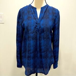 Joie 💯 silk blouse - blue and black snake print